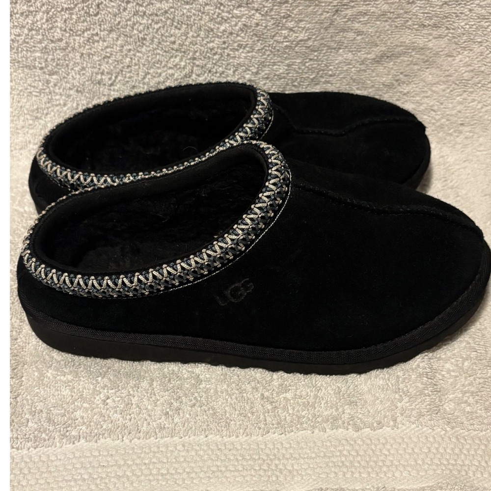 UGG Tasman Black Suede Shearling Embroidered Braid Slippers 5955 Womens